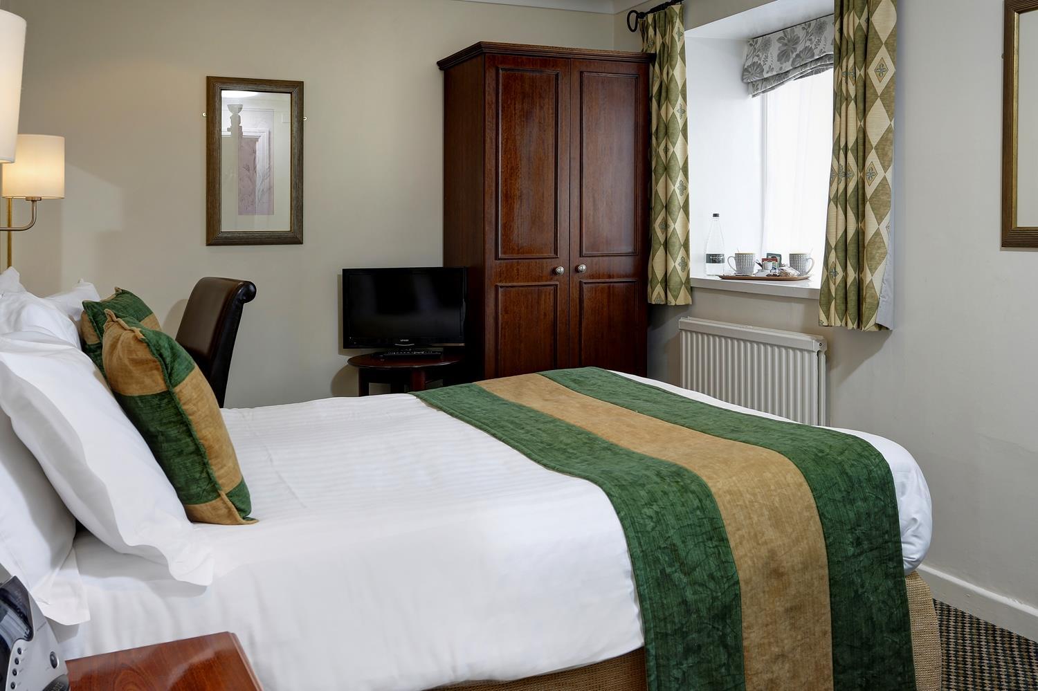 Best Western Forest And Vale Hotel Пикеринг Экстерьер фото