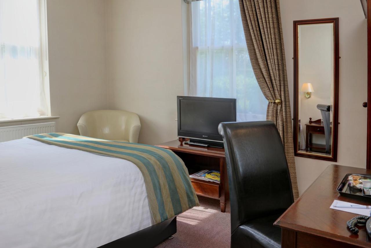 Best Western Forest And Vale Hotel Пикеринг Экстерьер фото